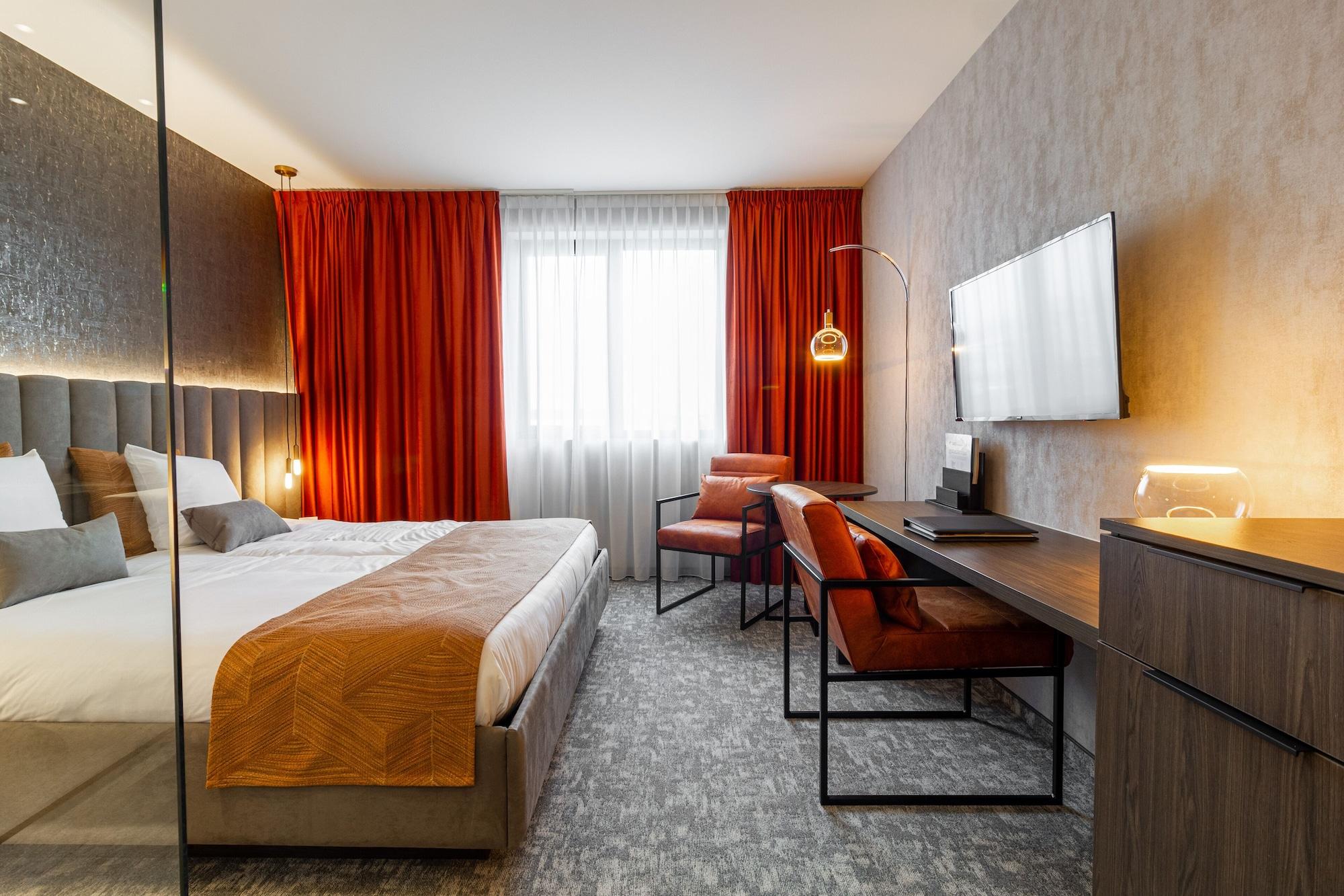 Van Der Valk Hotel Mons Congres & Spa Екстер'єр фото