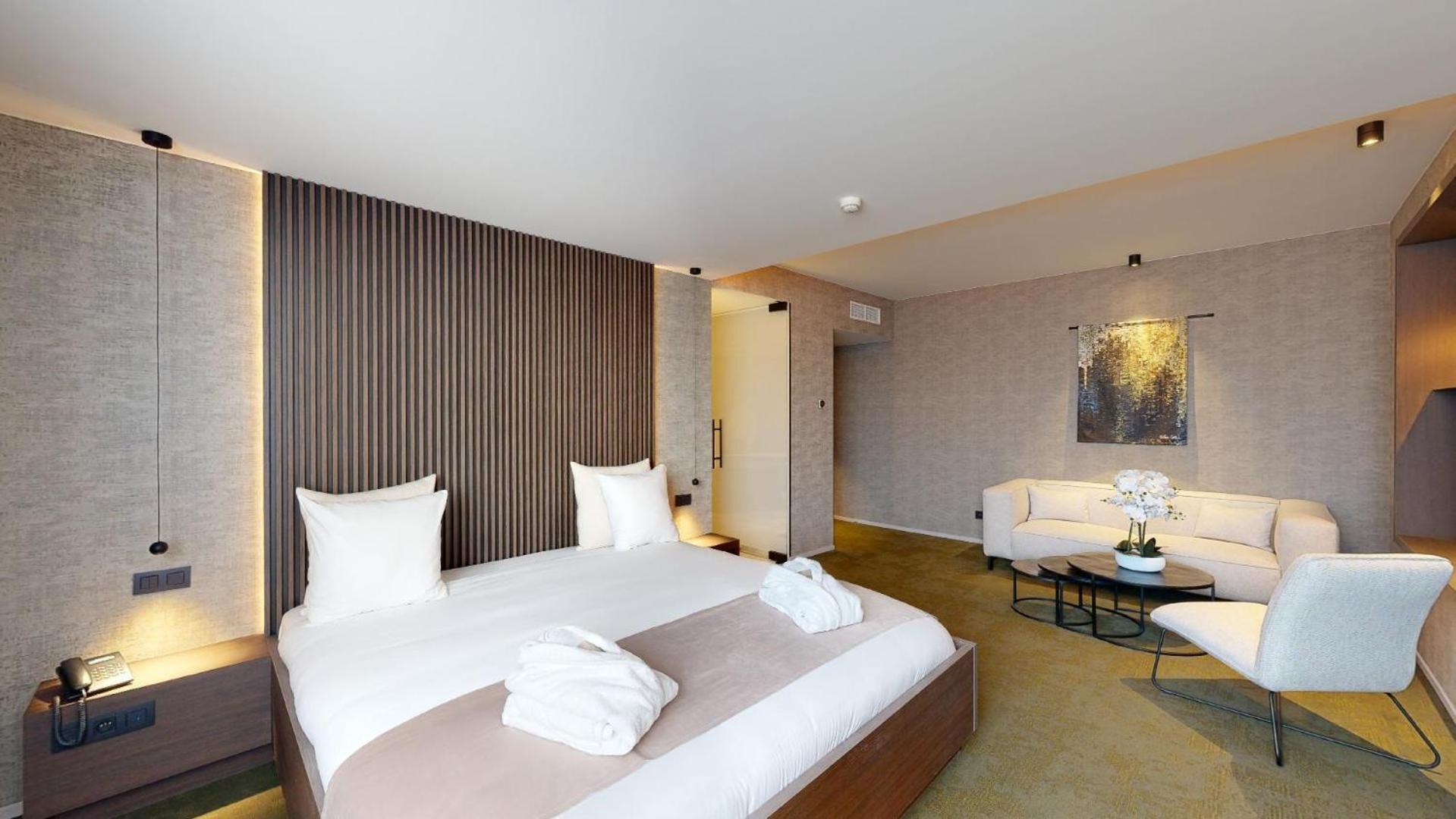 Van Der Valk Hotel Mons Congres & Spa Екстер'єр фото