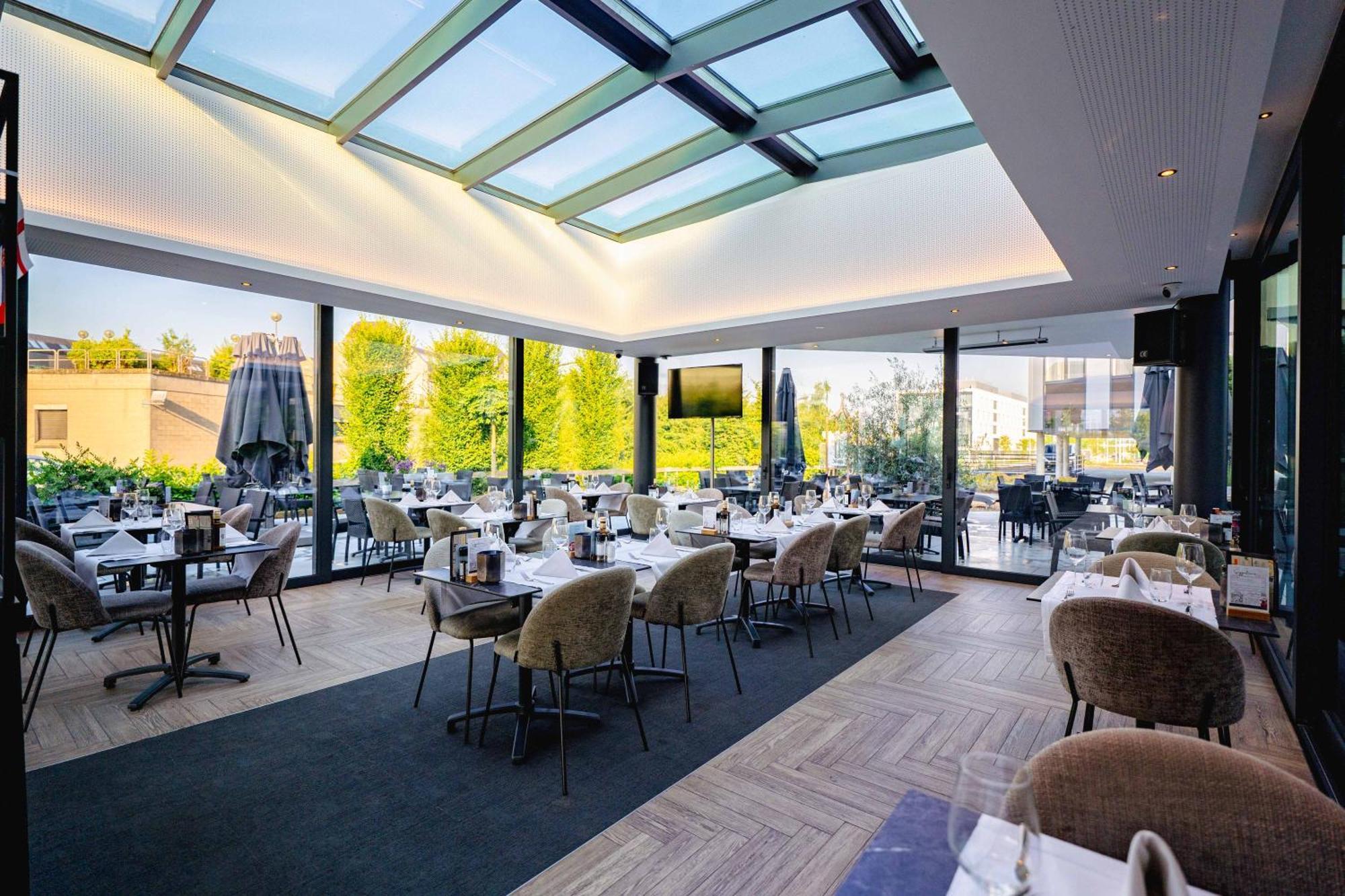 Van Der Valk Hotel Mons Congres & Spa Екстер'єр фото